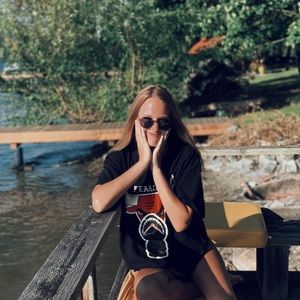 Meet your Posher, Jade